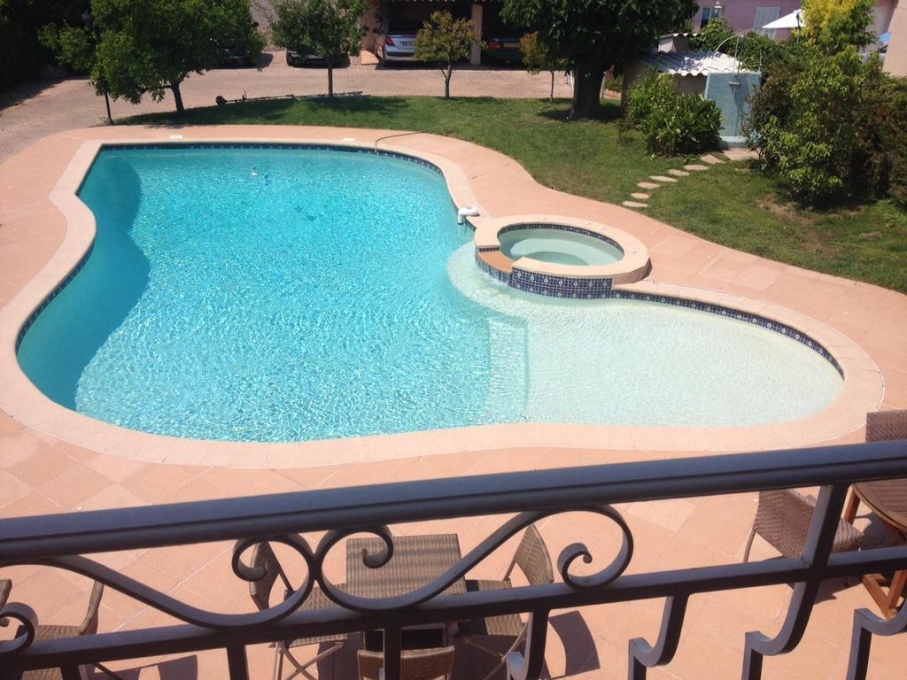 Villa Cezanne Cagnes-sur-Mer Rum bild